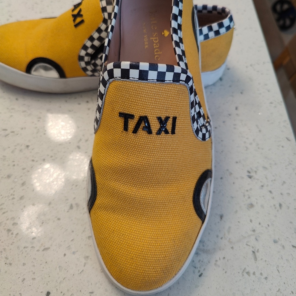 Kate Spade Taxi Tennis Shoes Slipon Size 6.5